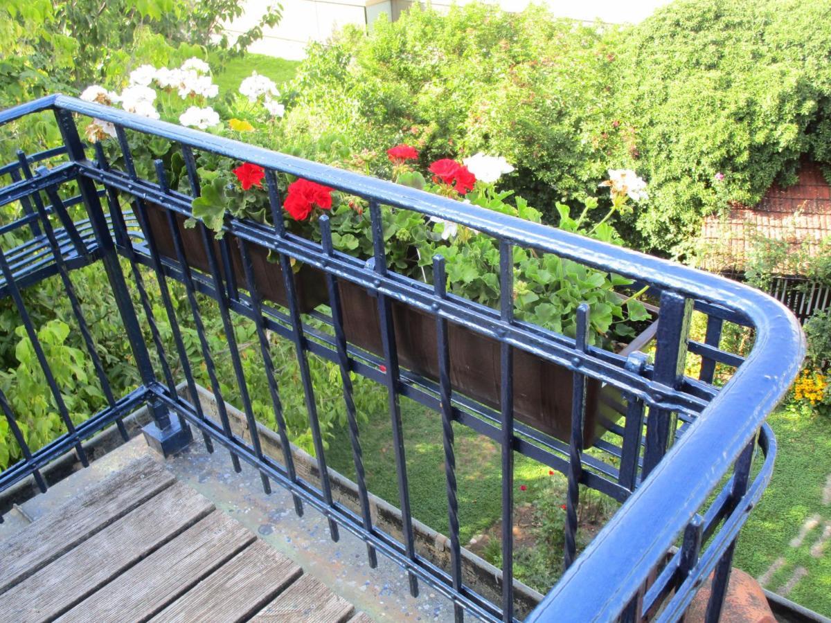 לוראך Villa Am Rosenfelspark מראה חיצוני תמונה